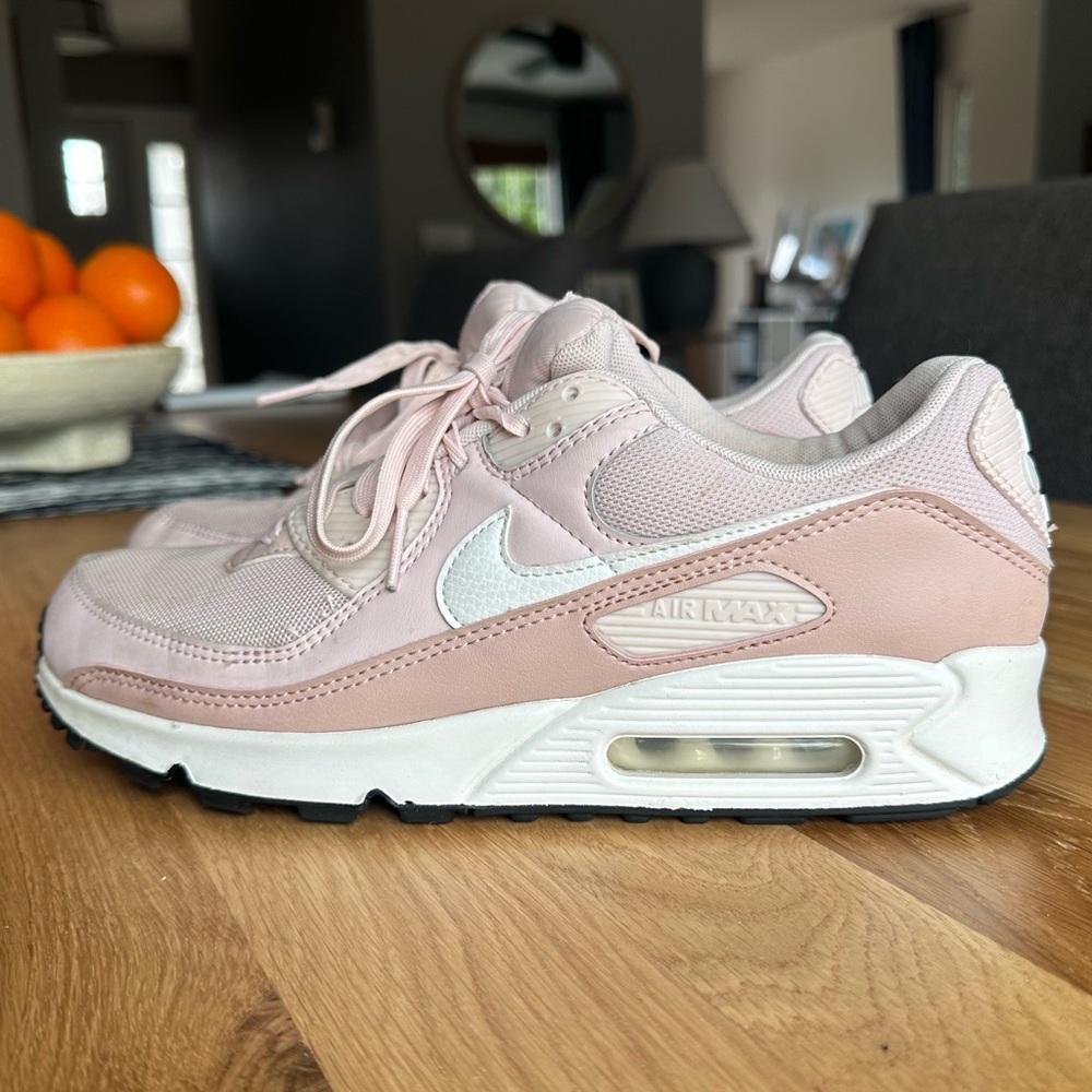 Nike Air Max 90 Shoes Barely Rose Pink White DJ3862-600 Women's Shoes Size 10.5
